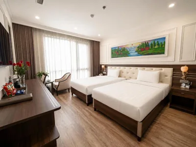 Phòng Executive hai giường đơn nhìn ra thành phố — Hillary Hanoi Hotel With Outdoor Swimming Pool